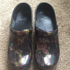 Dansko clogs size 37